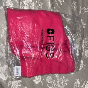 Figs high waisted scrub pants NWT. HOT PINK!!! Large TALL.